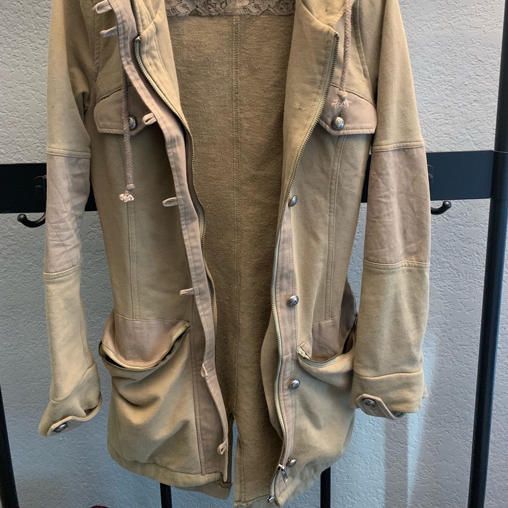 Light Weight Olive Green Jacket - image 2